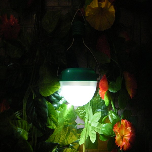 TQ-N300-0.5W  LED Solar Outdoor Camping Light 