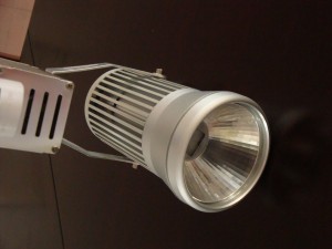 TQ-H8008-30W   LED Track Light 30W 