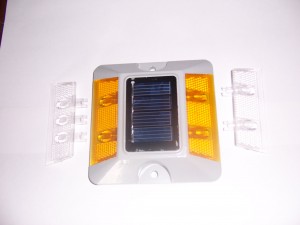 TQ-RS-A61  LED Solar Road Stub Light